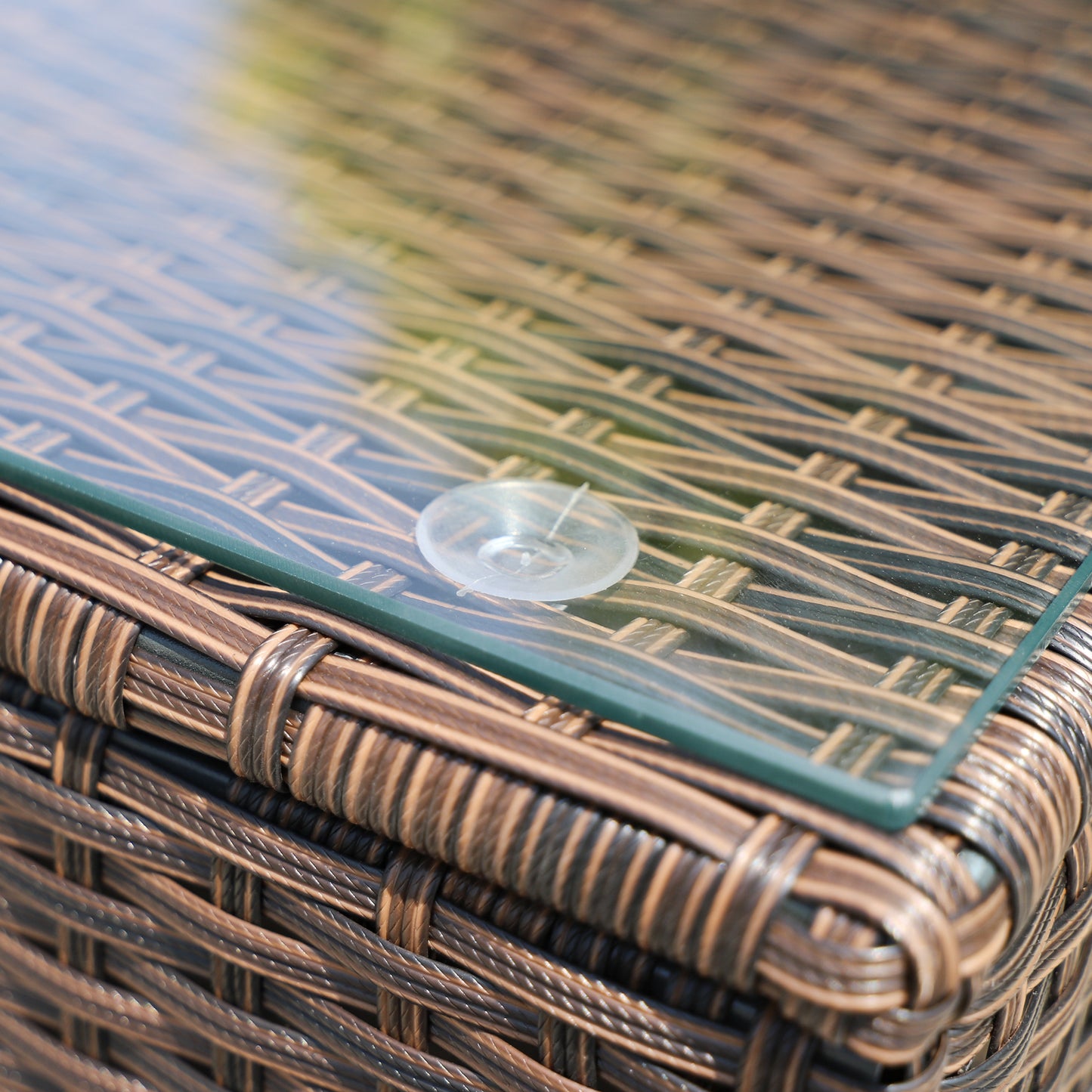 1G223XXX Serie - AMALFI Detailansicht Glaus auf Tisch