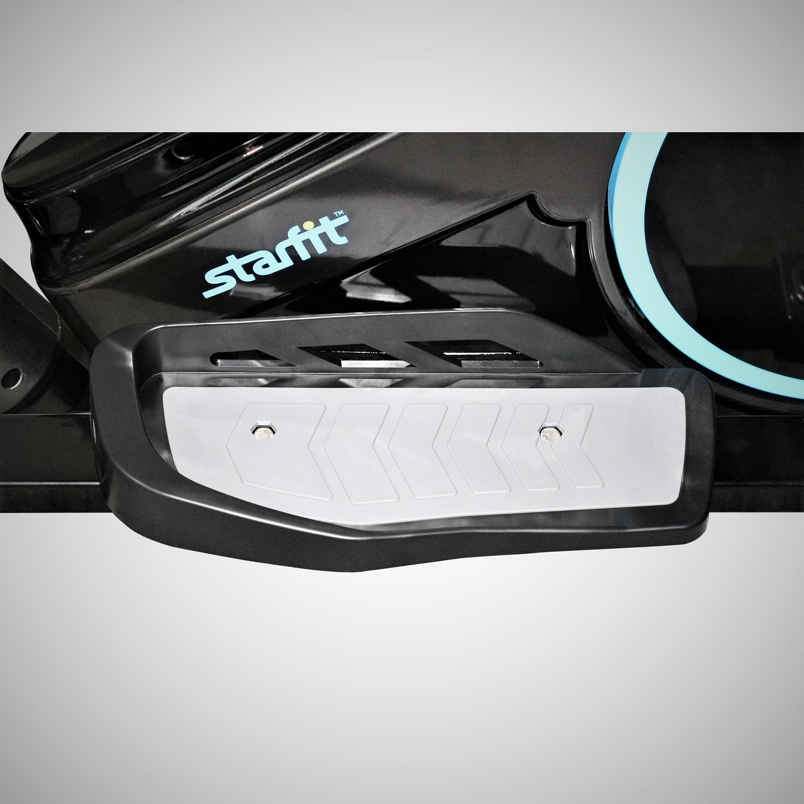 Crosstrainer 1F07360 Detailansicht Trittbrett